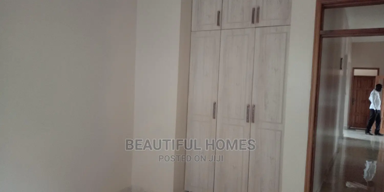 Furnished 4bdrm Bungalow in Kira for Sale