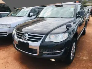 Volkswagen Touareg 2008 Gray