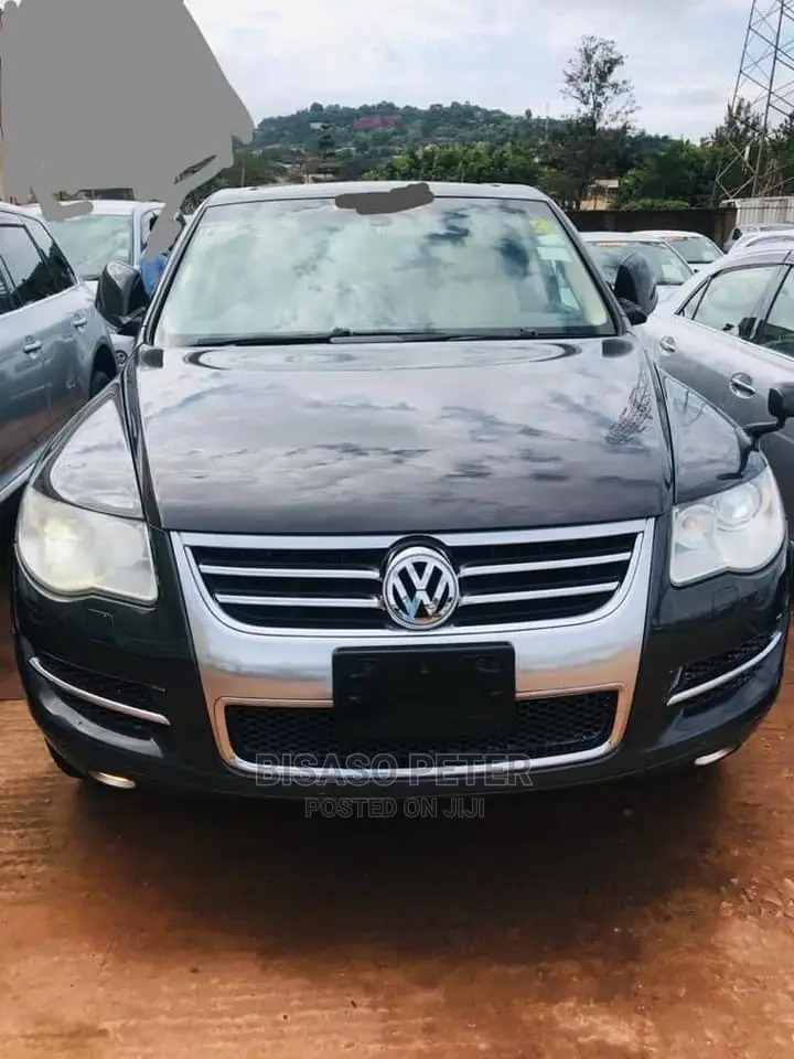 Volkswagen Touareg 2008 Gray