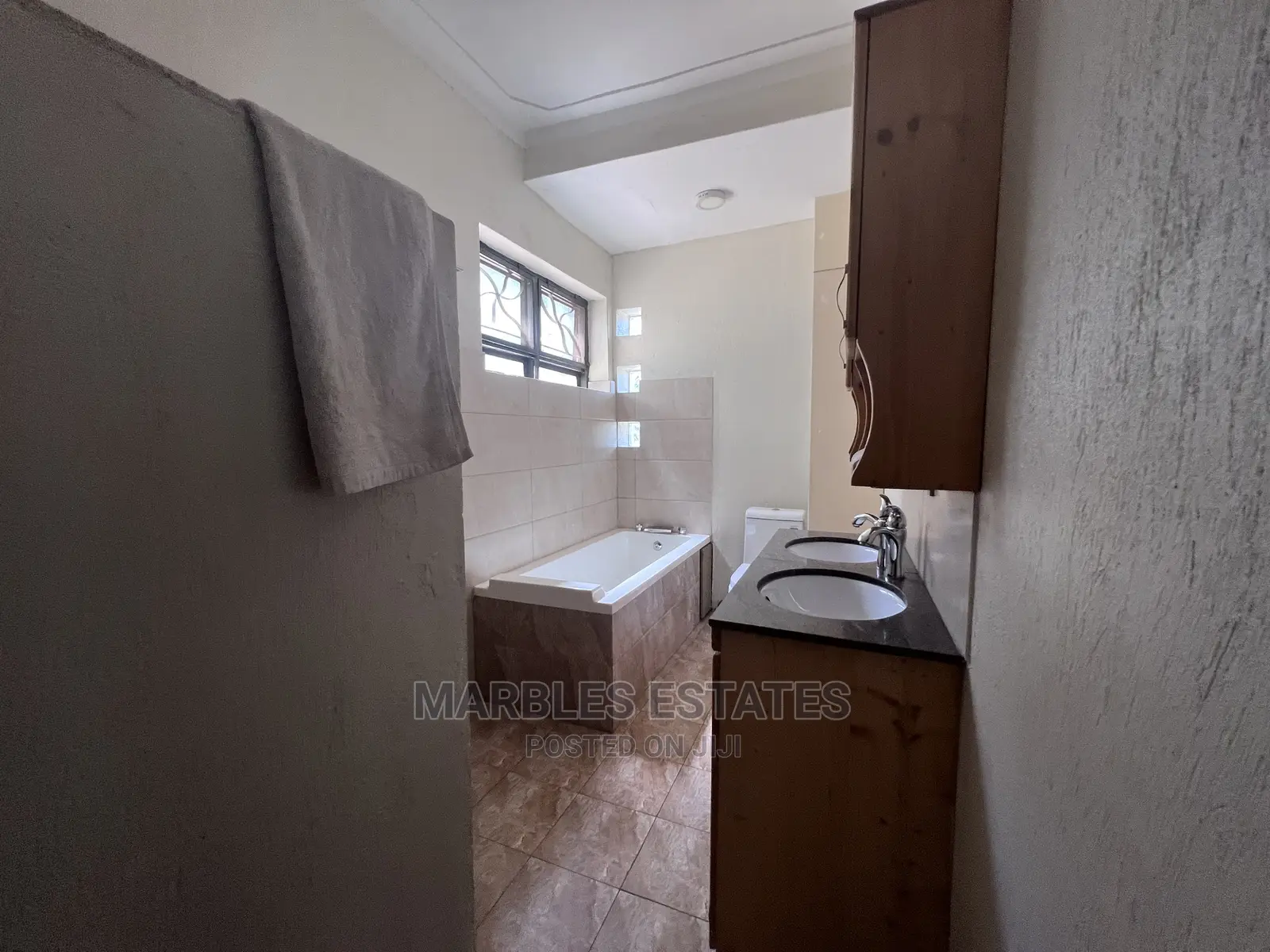 Furnished 3bdrm Apartment in Bugolobi, Central Division for Rent