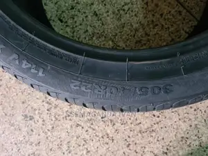 305/40r22 Brand New Tires