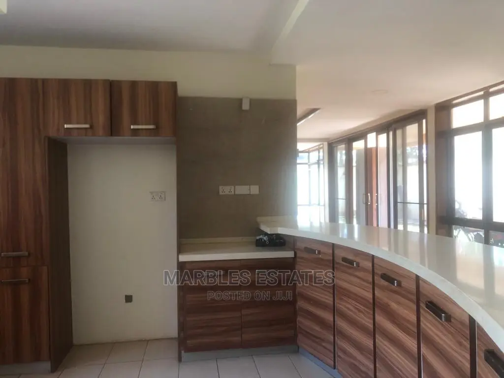 8bdrm House in Bugolobi, Central Division for Rent