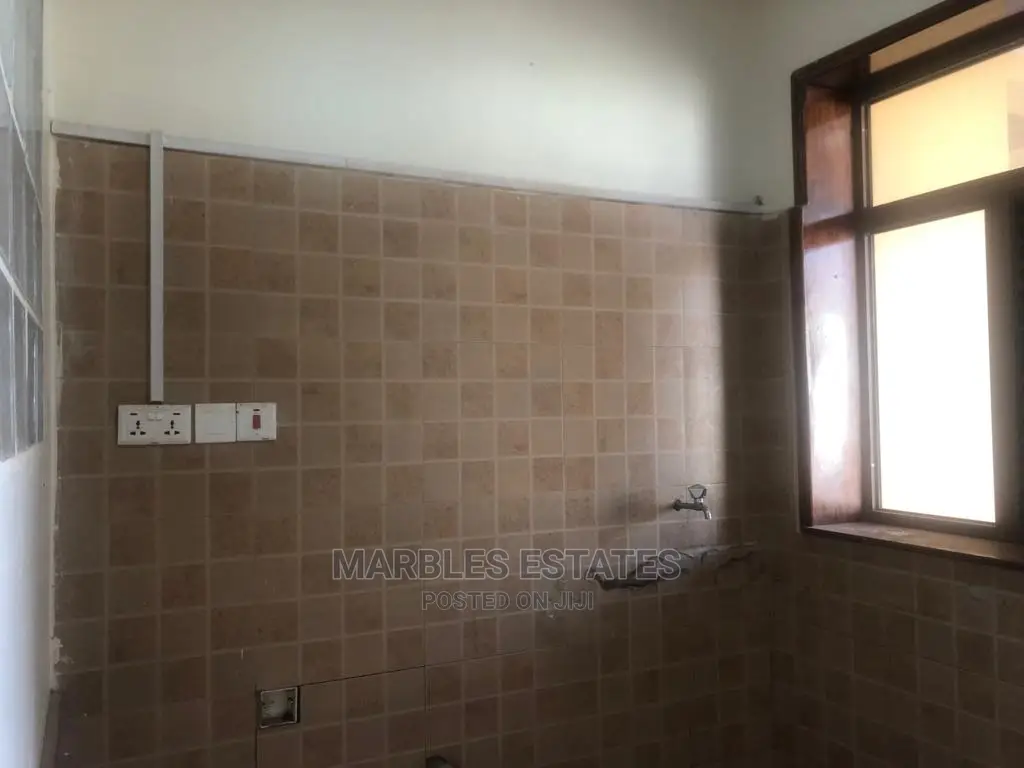 8bdrm House in Bugolobi, Central Division for Rent