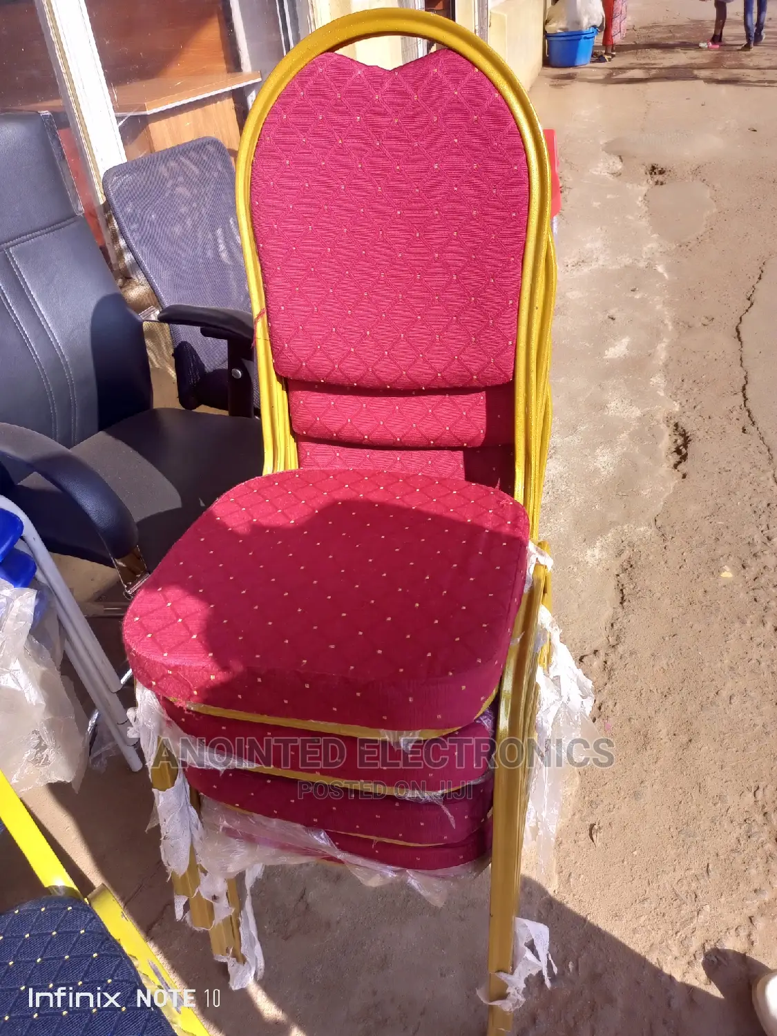 Confluence Chair