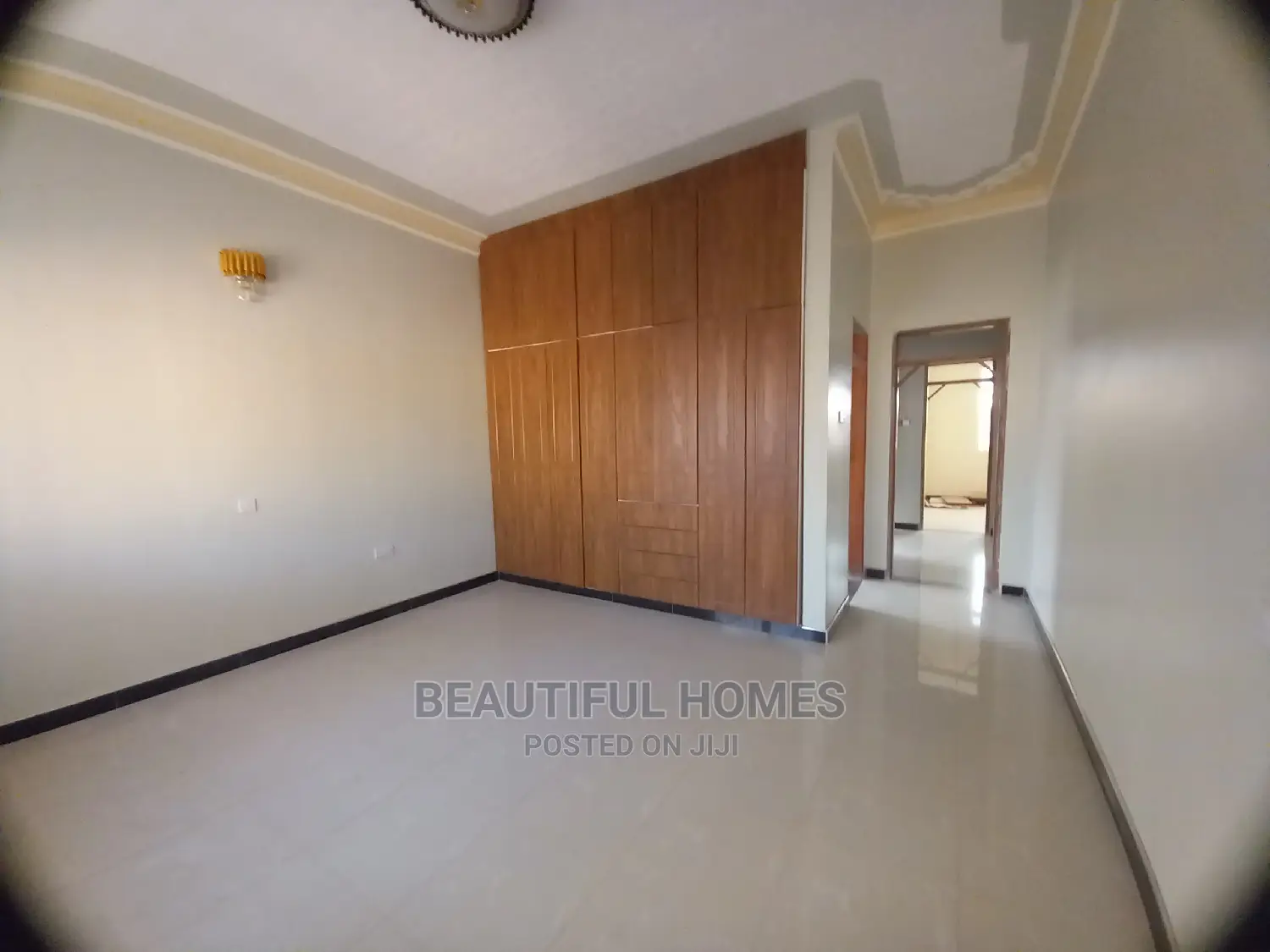 Furnished 4bdrm Bungalow in Kira for Sale