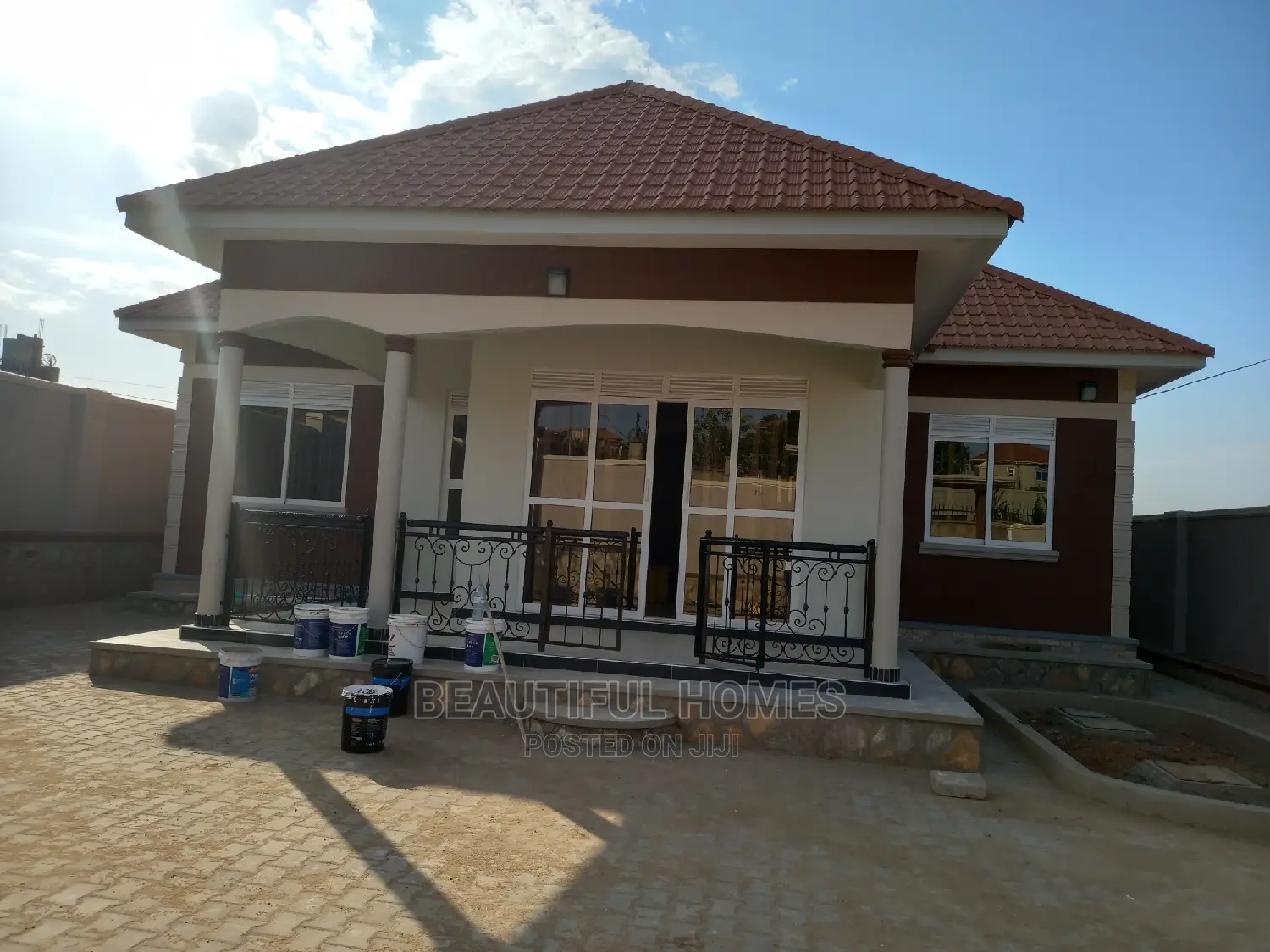 Furnished 4bdrm Bungalow in Kira for Sale