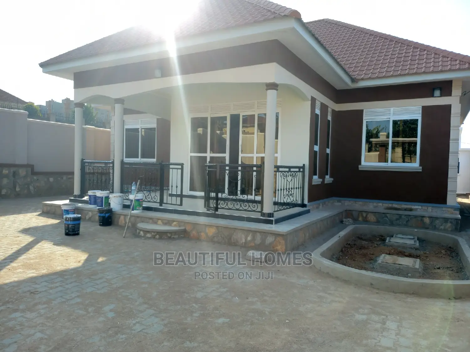 Furnished 4bdrm Bungalow in Kira for Sale