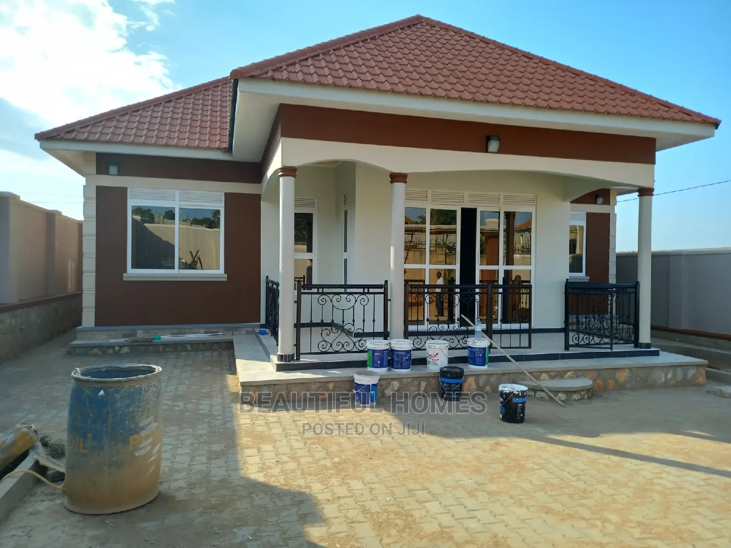 Furnished 4bdrm Maisonette in Kira for Sale