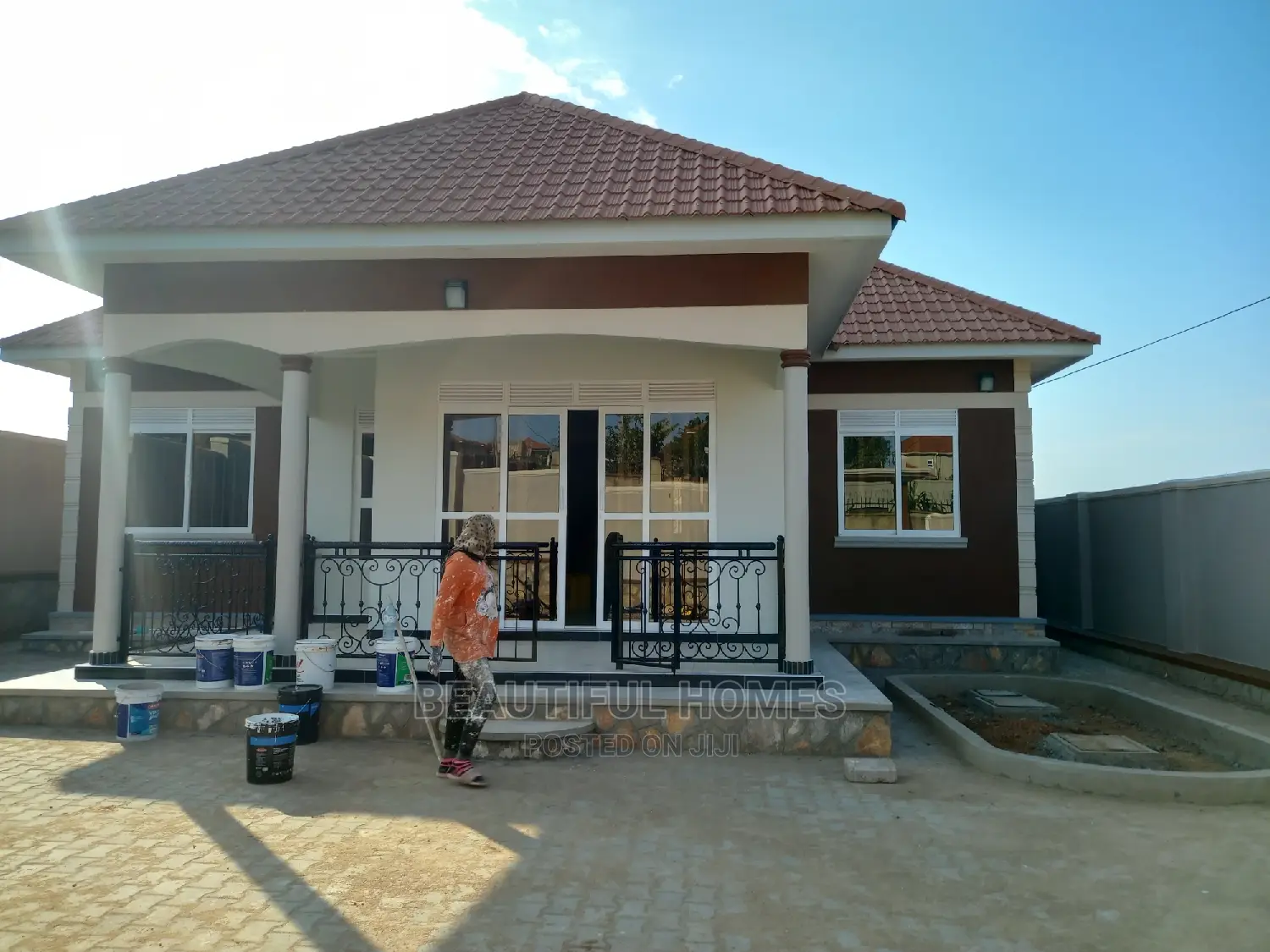Furnished 4bdrm Maisonette in Kira for Sale
