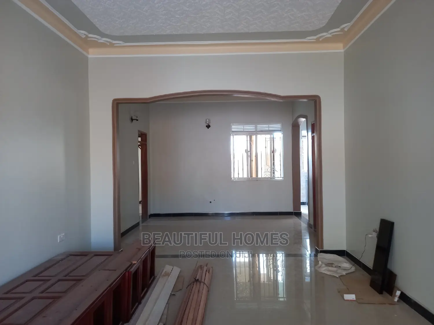 Furnished 4bdrm Maisonette in Kira for Sale