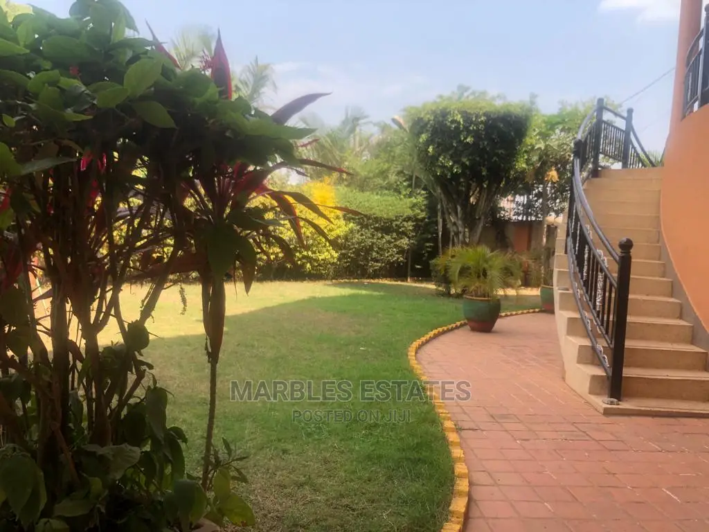 5bdrm Bungalow in Kololo, Central Division for Rent