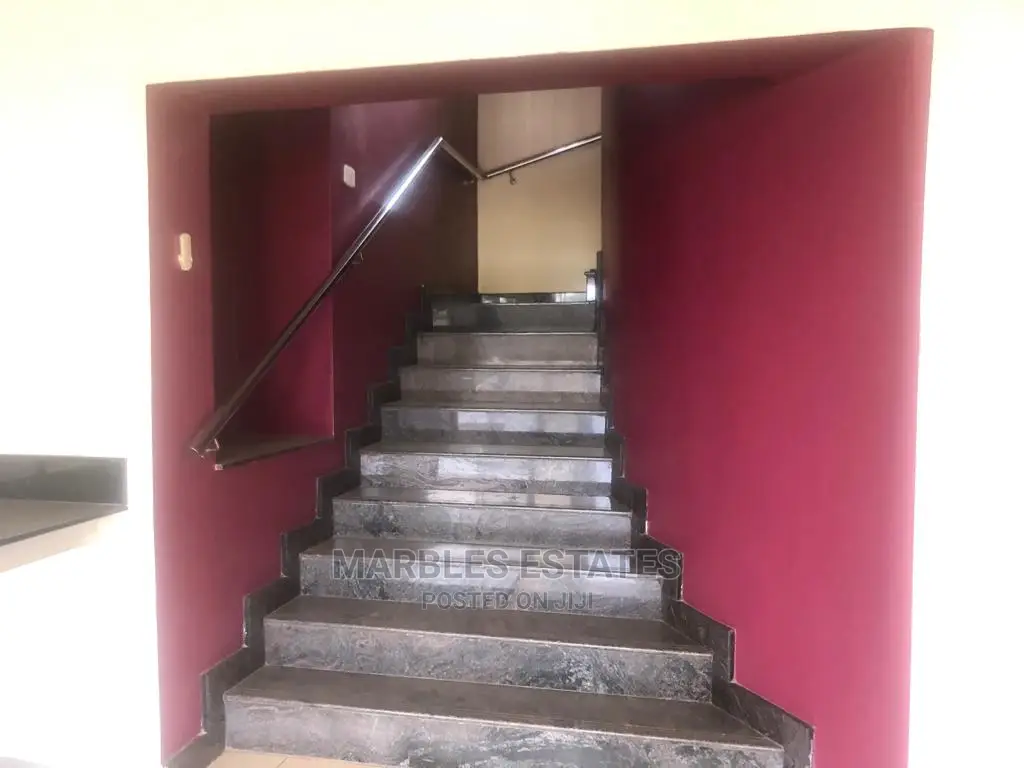 5bdrm Bungalow in Kololo, Central Division for Rent