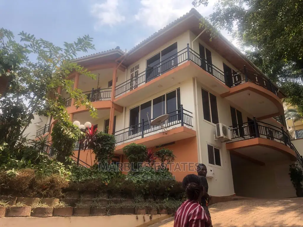 5bdrm Bungalow in Kololo, Central Division for Rent