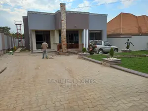 Furnished 4bdrm Bungalow in Kira for Sale