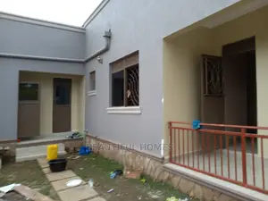 Furnished 4bdrm House in Kira for Sale