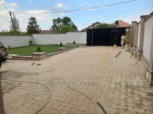 Furnished 4bdrm House in Kira for Sale