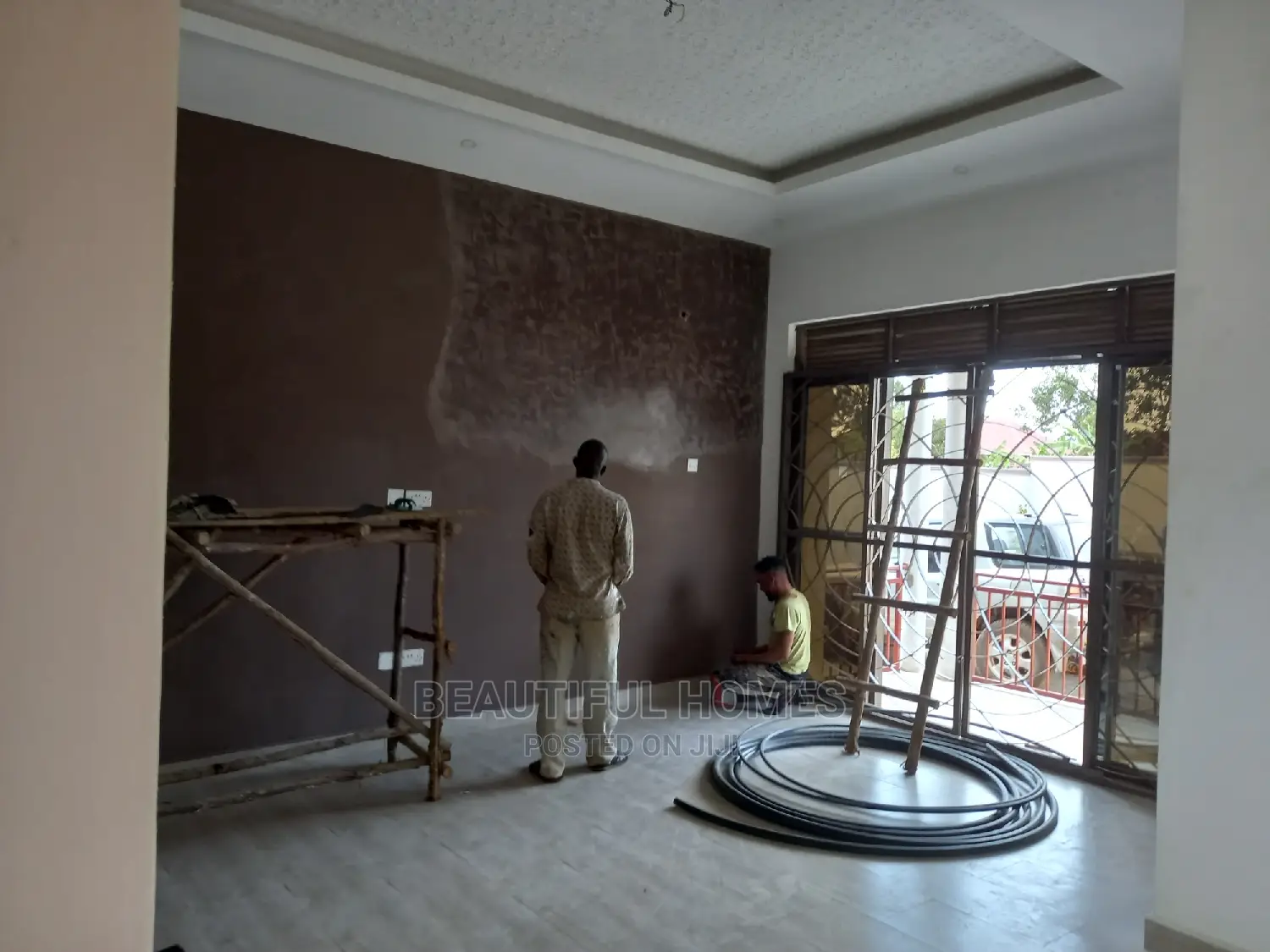 Furnished 4bdrm House in Kira for Sale