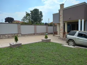 Furnished 4bdrm House in Kira for Sale
