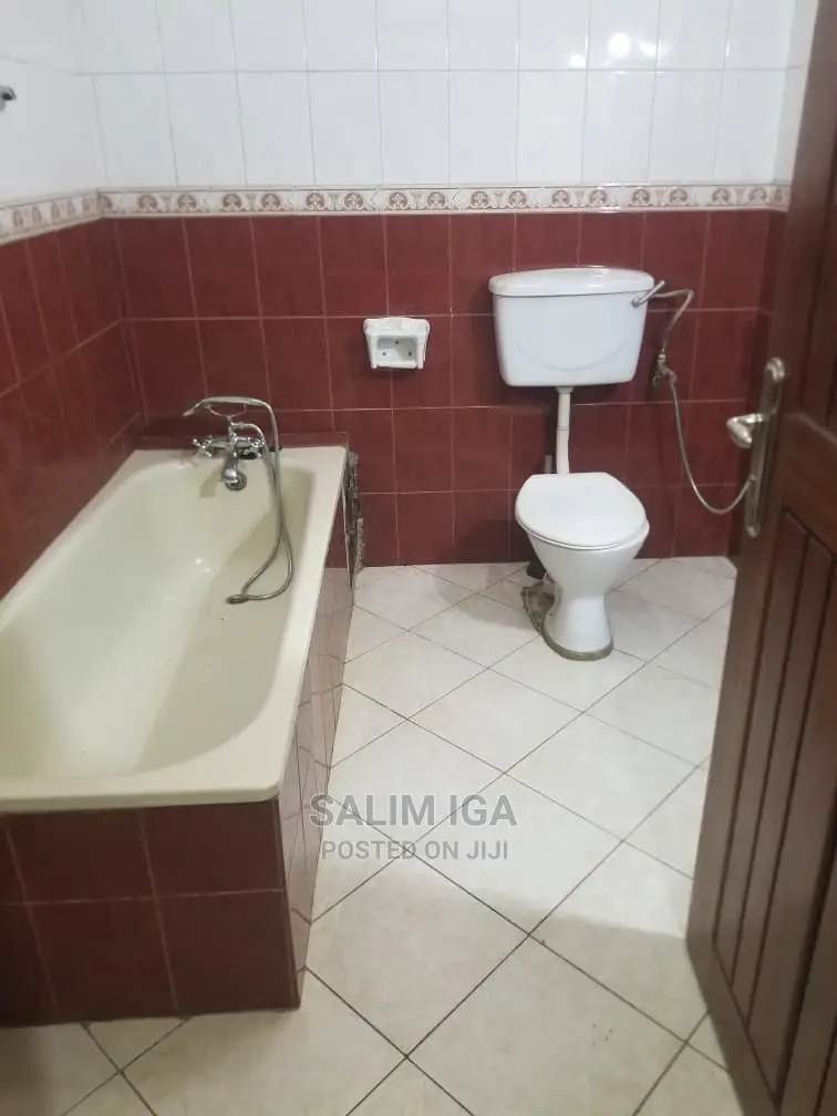 4bdrm Bungalow in Kololo Property, Central Division for Rent