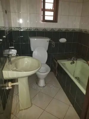 4bdrm Bungalow in Kololo Property, Central Division for Rent