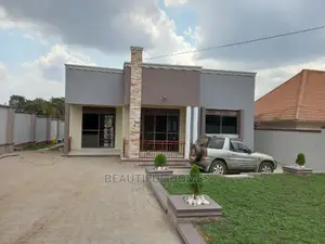 Furnished 4bdrm House in Kira for Sale