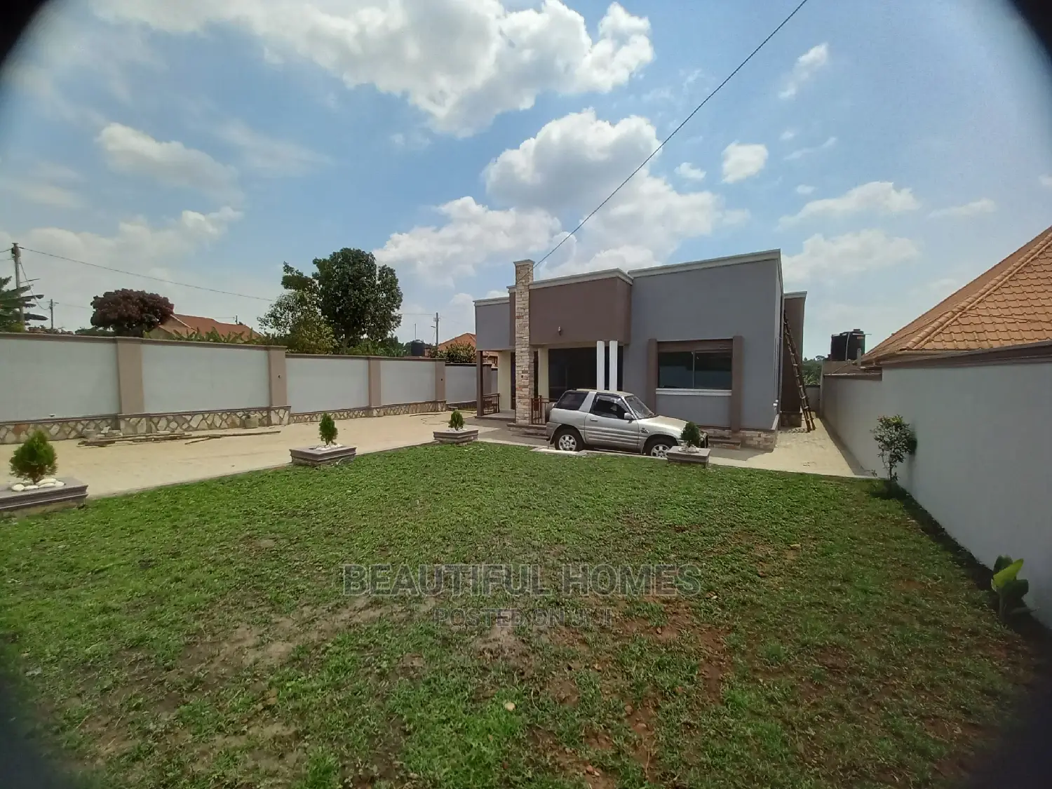 Furnished 4bdrm House in Kira for Sale