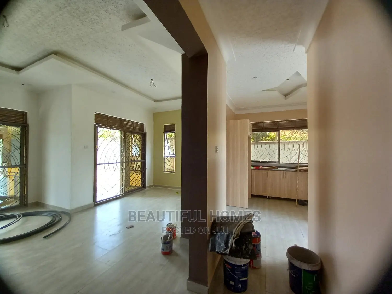 Furnished 4bdrm House in Kira for Sale