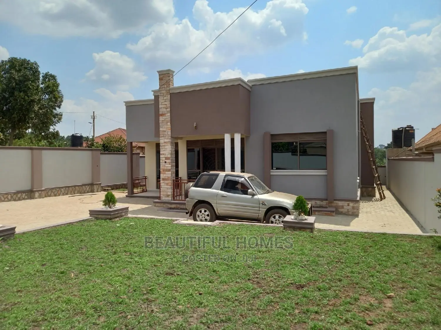 Furnished 4bdrm House in Kira for Sale