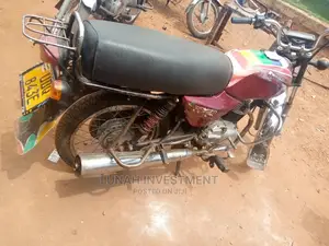 Bajaj Avenger 150 Street 2016 Red