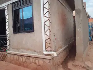 2bdrm House in Salaama Munyonyo, Division B for Sale