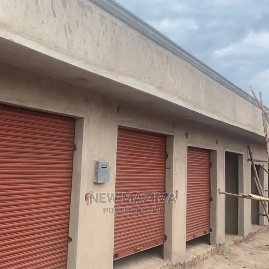 Newly Constructed Busy Shops on Quicksale in Katwe Tarmac Rd