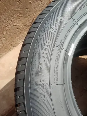 225/70r16 Ovation