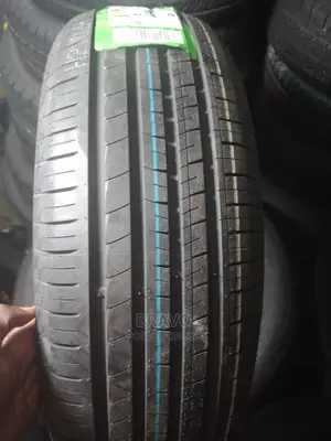 215/60r16 LANVIGATOR