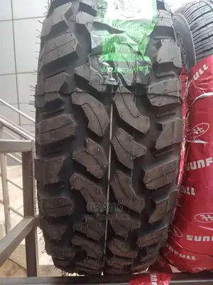31x10.50R15 LANVIGATOR