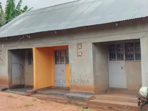 3bdrm House in Kawempe Kawanda, Division a for Sale