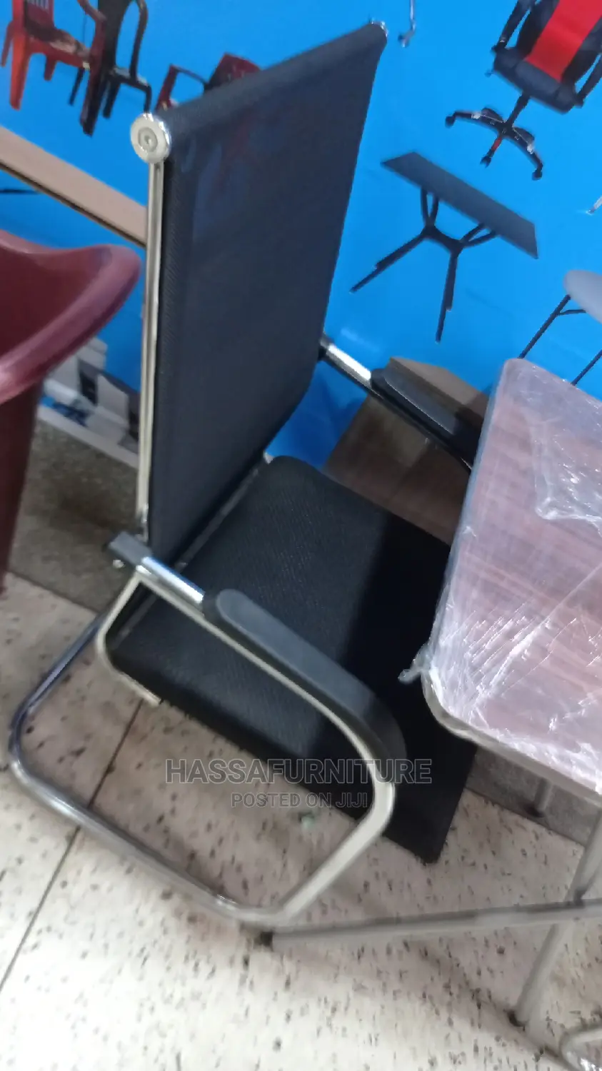 Mesh Vistors Chair