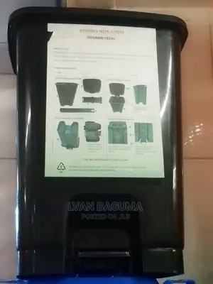 Foot Step on Waste / Dust Bin ( Black ) - 30 Litres