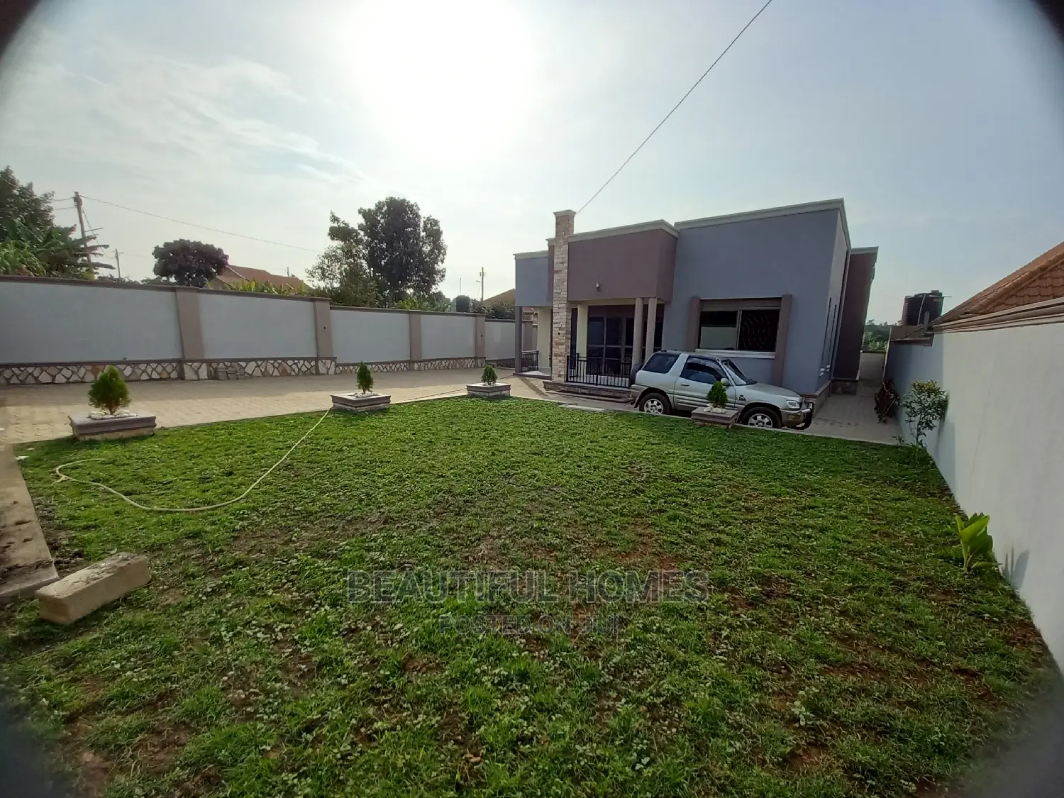 Furnished 4bdrm House in Kira for Sale