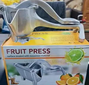 Manual Fruit Press and Juicer