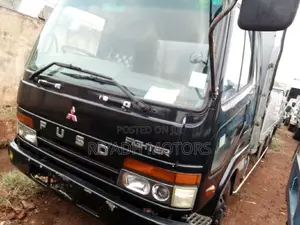 Fuso Truck 6d17 Engine