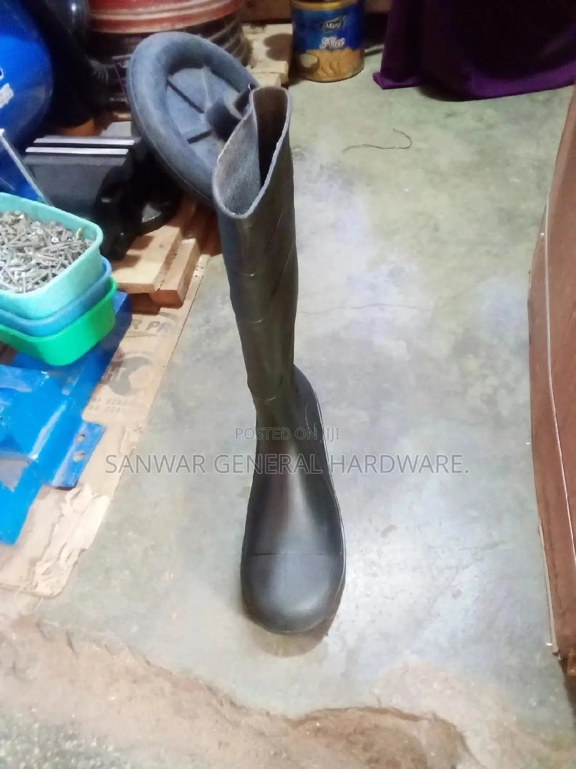 Safety Gamboots With a Metal