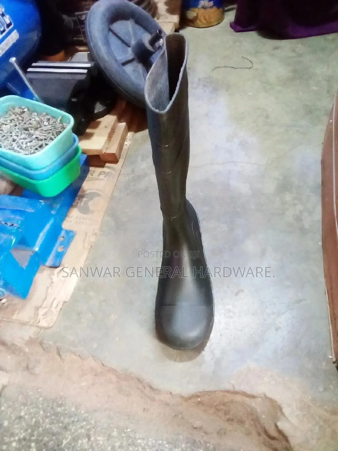 Safety Gamboots With a Metal