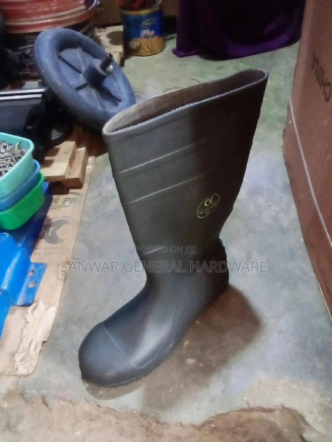 Safety Gamboots With a Metal