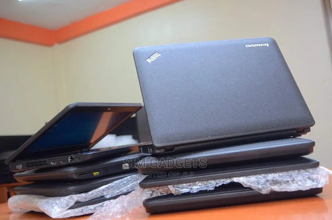 Laptop Lenovo ThinkPad X100e 4GB Intel Celeron HDD 320GB