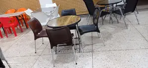 Round Shape Wooden Restaurant Set