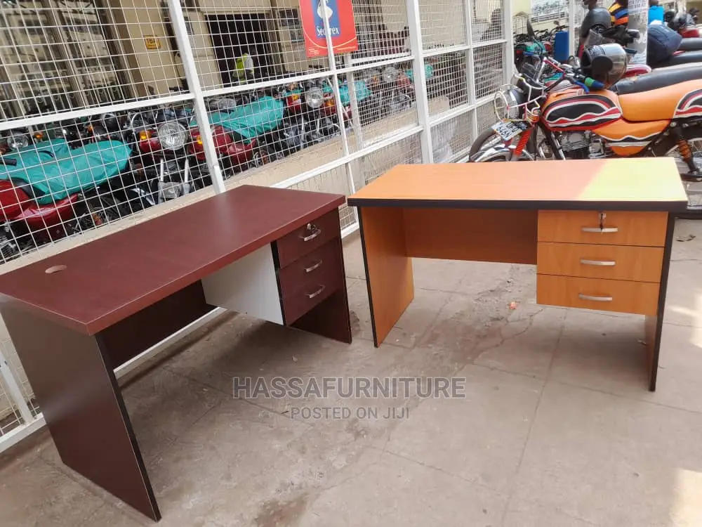 Office Desk Size 120cm Brand New