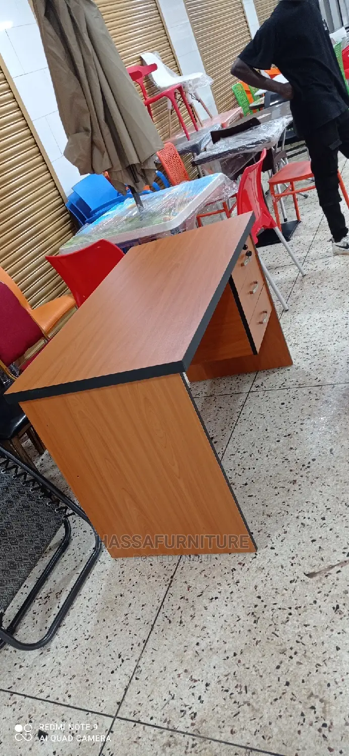 Office Desk Size 120cm Brand New