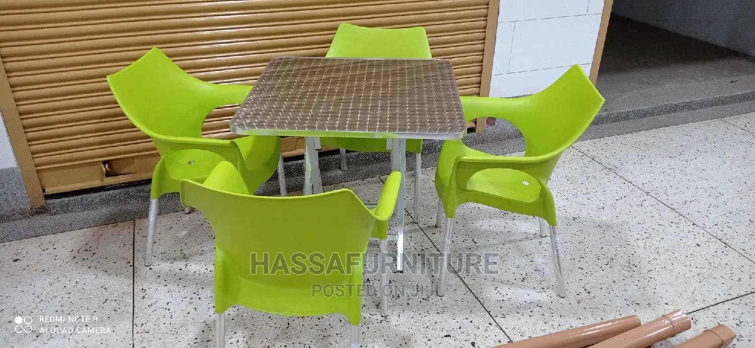 4seaters Aluminium Restaurant Set