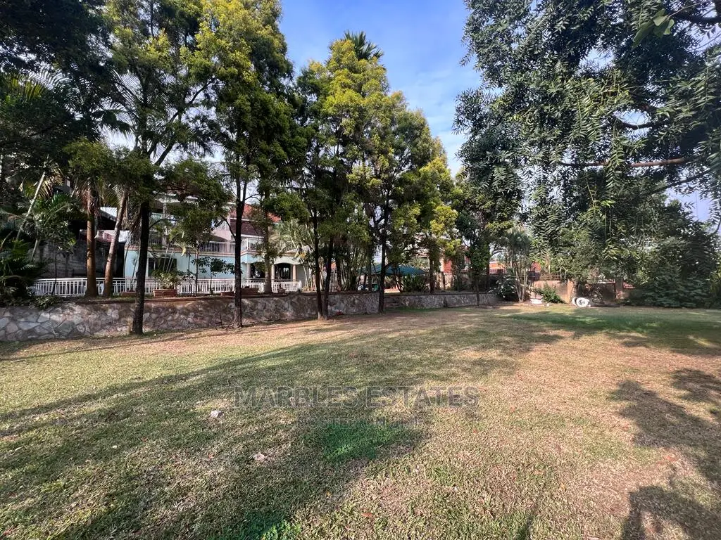 10bdrm House in Naguru, Central Division for Rent