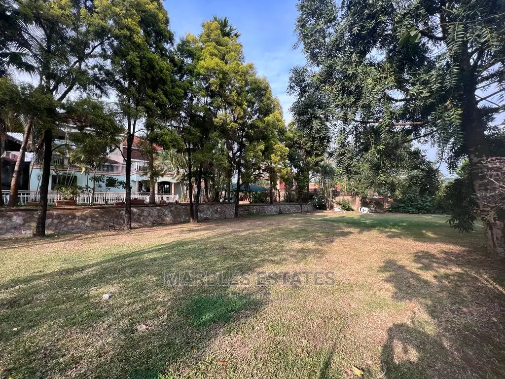10bdrm House in Naguru, Central Division for Rent